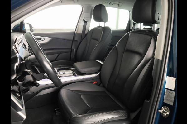Audi Q7 55 TFSI e quattro Pro Line 367pk | Trekhaak | Parkeerkcamera | Elektrisch verstelbare voorstoelen | 21 inch Lichtmetalen velgen