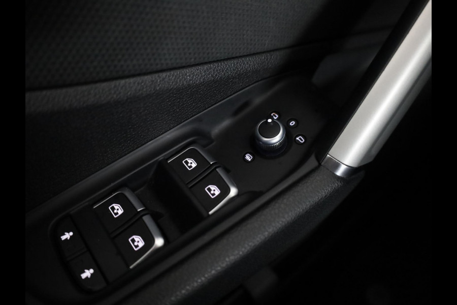 Audi Q2 35 TFSI Advanced edition 150 pk S-tronic | Navigatie | Parkeersensoren achter | Adaptieve cruise control | Autom. airco | Apple Carplay/Android Auto |