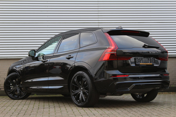Volvo XC60 2.0 T6 Plug-in hybrid AWD Plus Black Edition | Trekhaak | Panoramadak | Head-Up | H/K