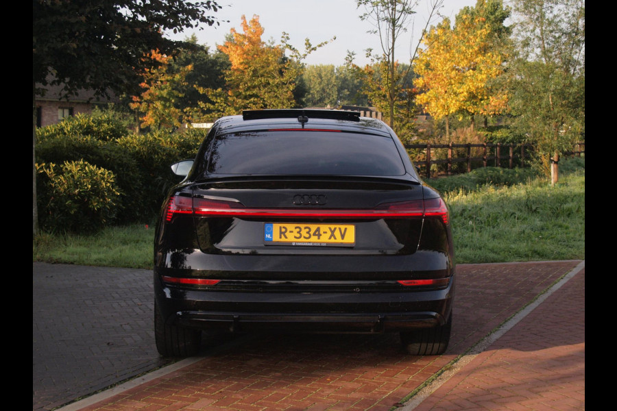 Audi e-tron Sportback 55 quattro S edition 95 kWh | Panoramadak | 360 Camera | Dubbele Laadpoort | Apple Carplay | ACC | NL-auto |