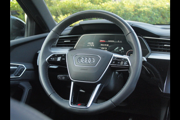 Audi e-tron Sportback 55 quattro S edition 95 kWh | Panoramadak | 360 Camera | Dubbele Laadpoort | Apple Carplay | ACC | NL-auto |