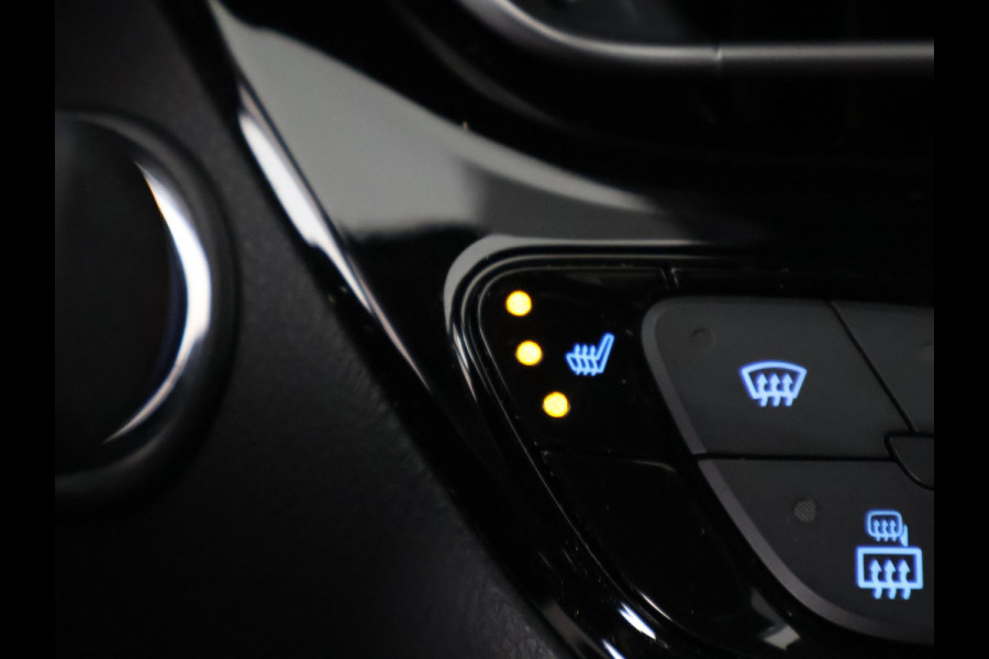 Toyota C-HR 1.8 Hybrid Style | Stuur- & Stoelverwarming | JBL Audio | Parkeersensoren Voor & Achter | Navigatie |