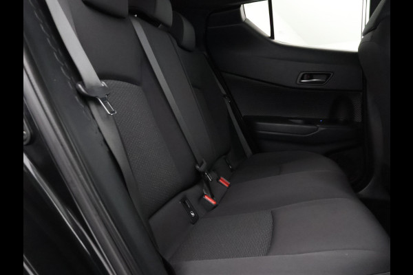 Toyota C-HR 1.8 Hybrid Style | Stuur- & Stoelverwarming | JBL Audio | Parkeersensoren Voor & Achter | Navigatie |