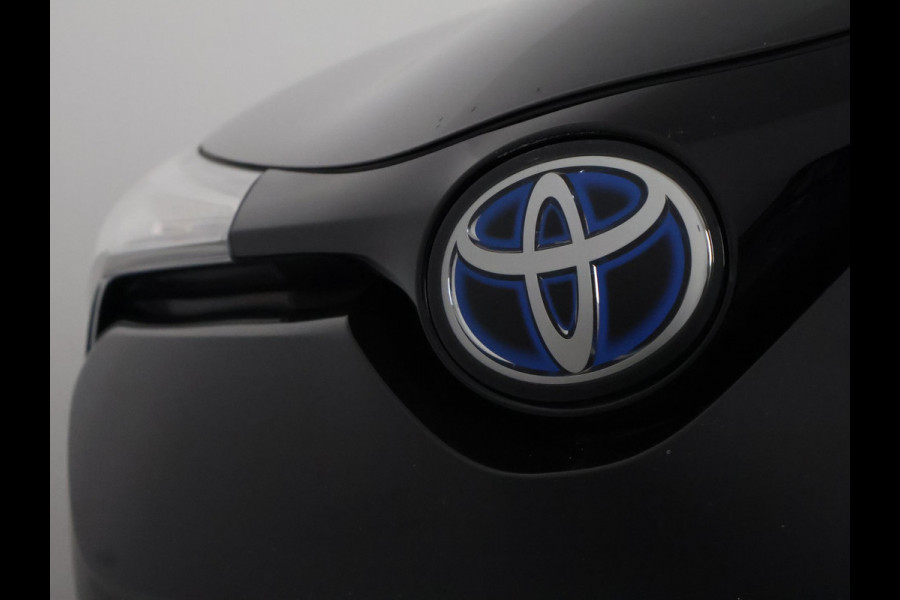 Toyota C-HR 1.8 Hybrid Style | Stuur- & Stoelverwarming | JBL Audio | Parkeersensoren Voor & Achter | Navigatie |