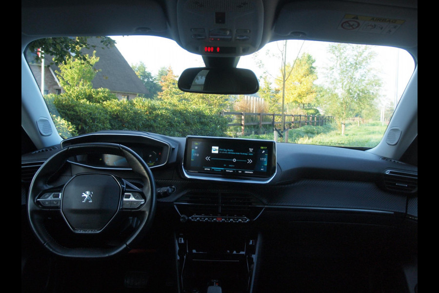 Peugeot e-2008 EV Blue Lease Allure 50 kWh | SOH 94% | Camera | Apple Carplay | Navi | DAB | NL-Auto