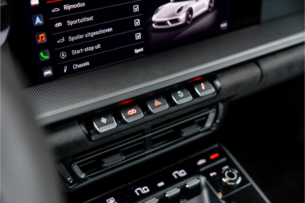 Porsche 911 3.0 Carrera 4 GTS - BTW | Sport Chrono + | Panorama | Bose | Alcantara