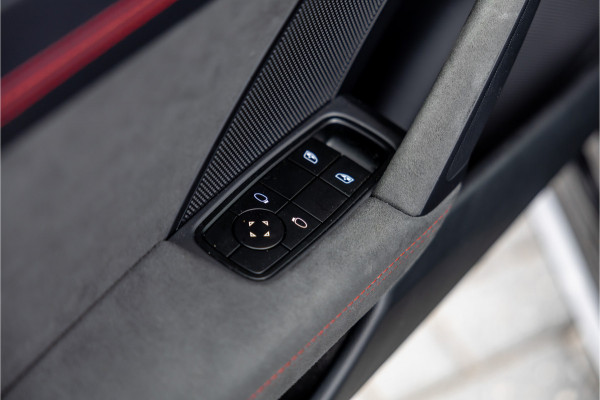 Porsche 911 3.0 Carrera 4 GTS - BTW | Sport Chrono + | Panorama | Bose | Alcantara