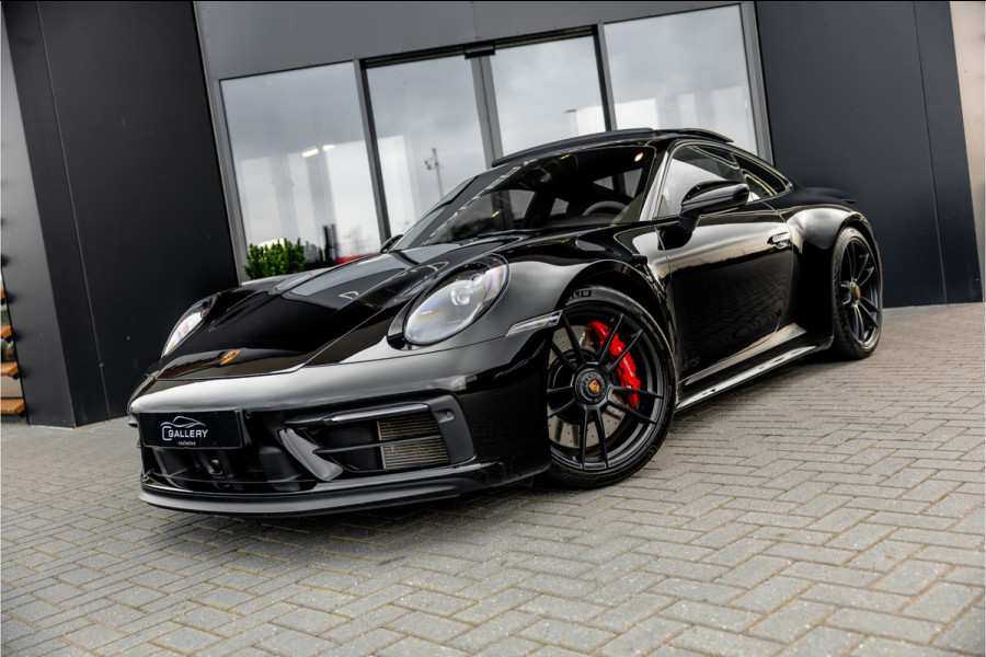 Porsche 911 3.0 Carrera 4 GTS - BTW | Sport Chrono + | Panorama | Bose | Alcantara