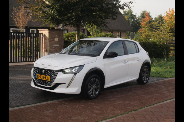 Peugeot e-208 EV 50 kWh | SOH 92% | Apple Carplay | Parkeersensoren | Navi | Cruise Control | NL-Auto |