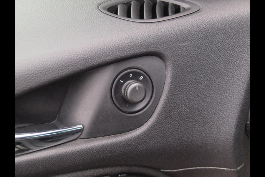 Opel Zafira 1.4 Turbo Online Edition 7p. | 7-persoons | Camera | Trekhaak | Automaat | Apple Carplay |