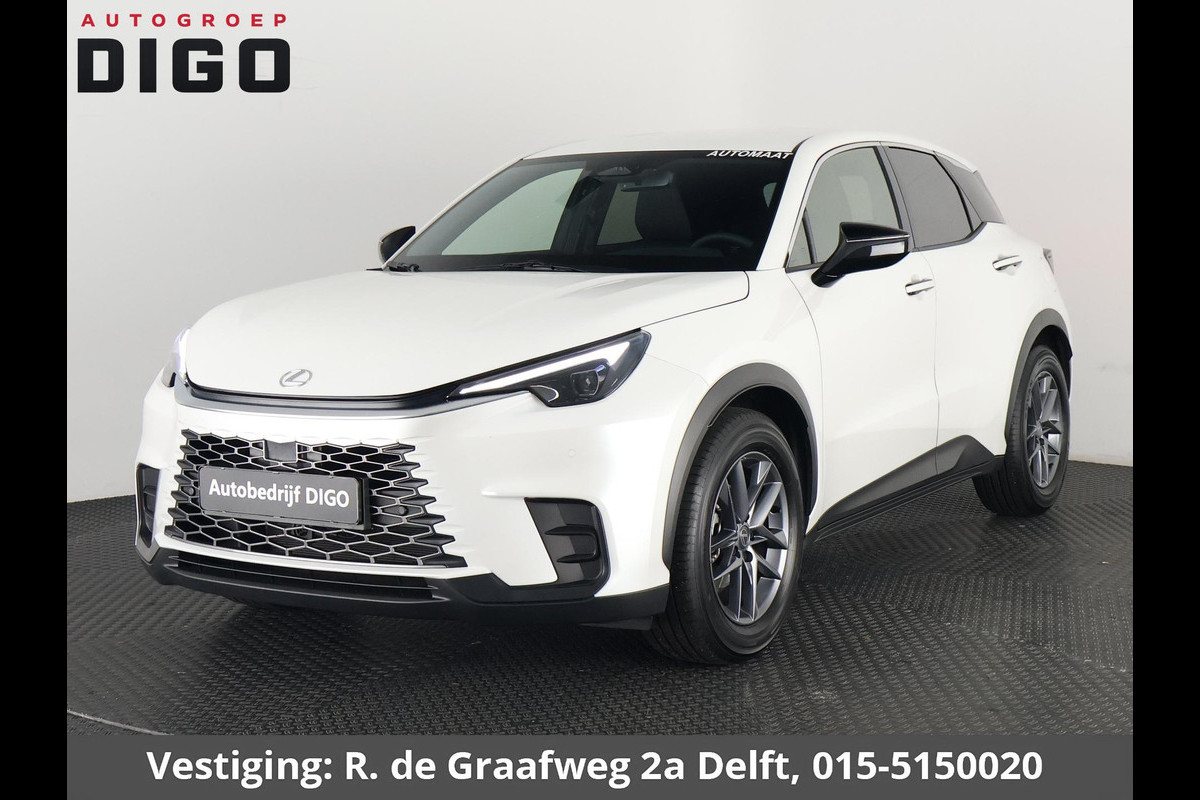 Lexus LBX 1.5 Business Line 2WD | Dodehoek detectie | Stuur- & Stoelverwarming | Navigatie | Parkeersensoren