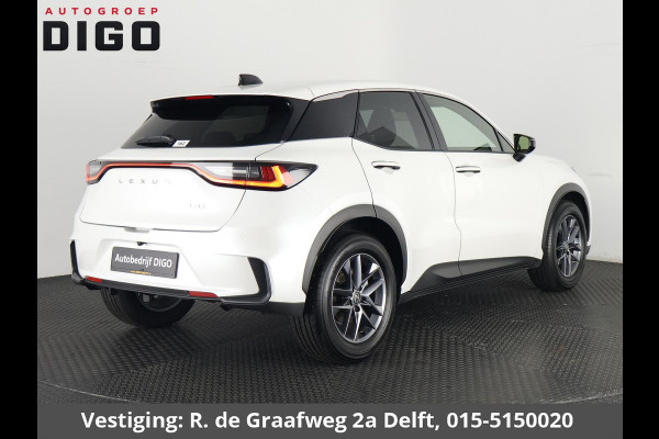 Lexus LBX 1.5 Business Line 2WD | Dodehoek detectie | Stuur- & Stoelverwarming | Navigatie | Parkeersensoren