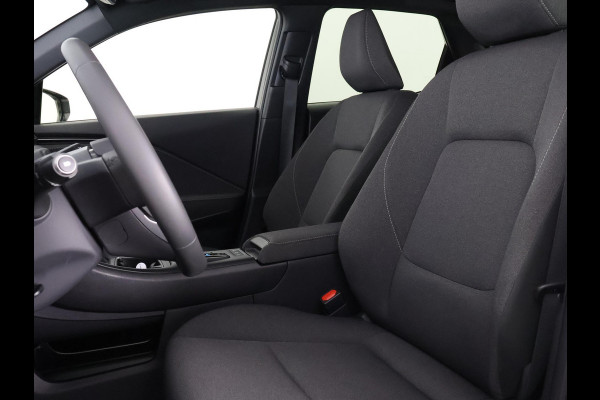 Lexus LBX 1.5 Business Line 2WD | Dodehoek detectie | Stuur- & Stoelverwarming | Navigatie | Parkeersensoren