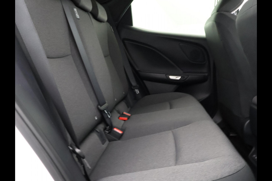 Lexus LBX 1.5 Business Line 2WD | Dodehoek detectie | Stuur- & Stoelverwarming | Navigatie | Parkeersensoren