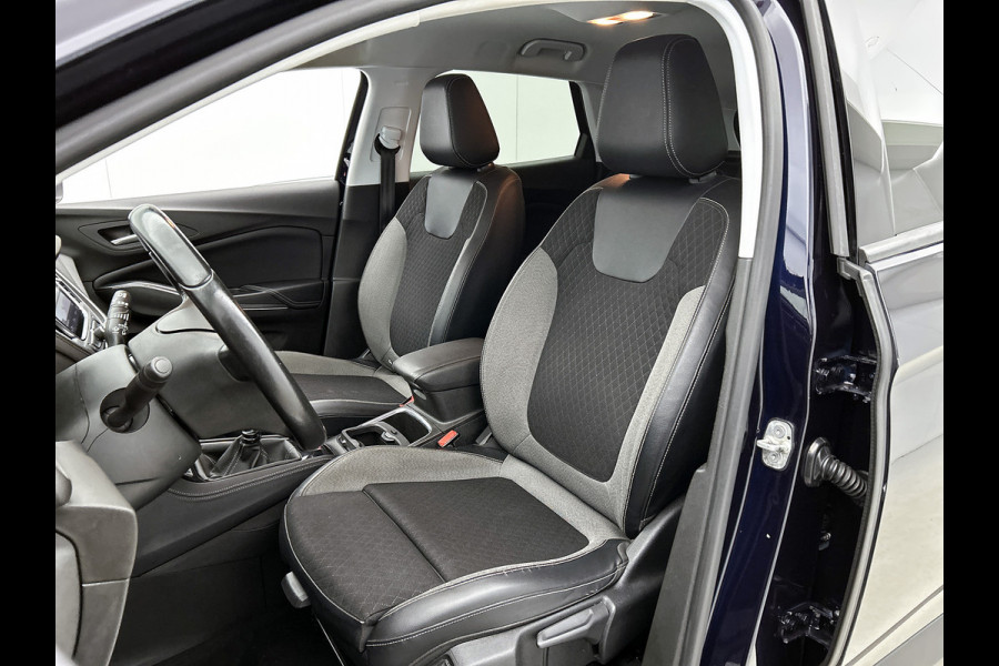 Opel Grandland X 1.2 Turbo Innovation / Airco / Navi / Cruise-ctr. / Apple Car Play - Android / Privacy Glass / Apk 09-2027