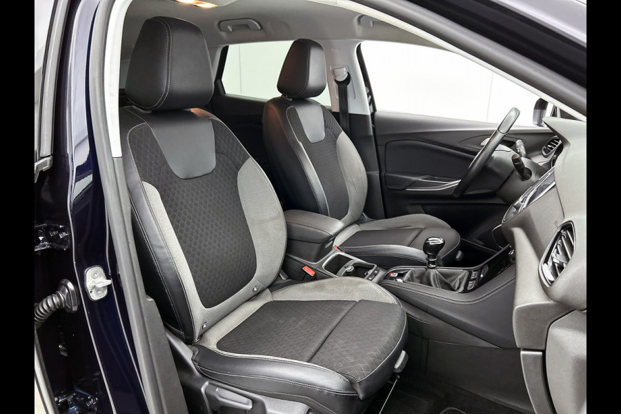 Opel Grandland X 1.2 Turbo Innovation / Airco / Navi / Cruise-ctr. / Apple Car Play - Android / Privacy Glass / Apk 09-2027