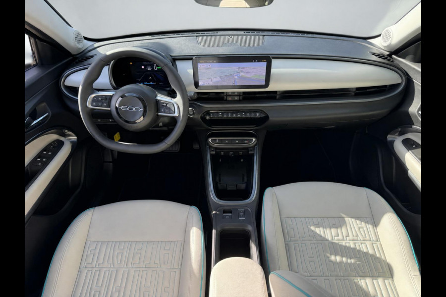 Fiat 600E La Prima 54 kWh | Lederen bekleding | Elektrische achterklep | Prijs is rijklaar