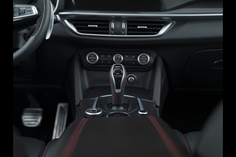 Alfa Romeo Stelvio 2.9 V6 AWD Quadrifoglio | Pano-dak | Harman/Kardon