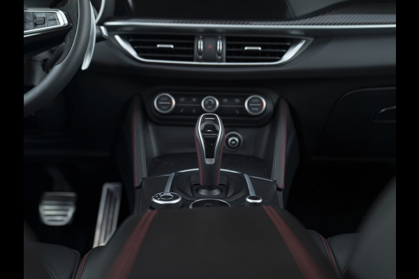 Alfa Romeo Stelvio 2.9 V6 AWD Quadrifoglio | Pano-dak | Harman/Kardon