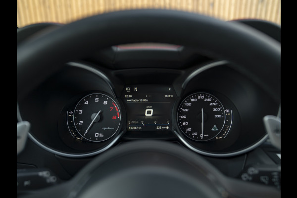 Alfa Romeo Stelvio 2.9 V6 AWD Quadrifoglio | Pano-dak | Harman/Kardon