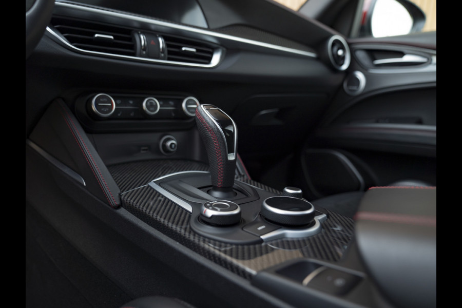 Alfa Romeo Stelvio 2.9 V6 AWD Quadrifoglio | Pano-dak | Harman/Kardon