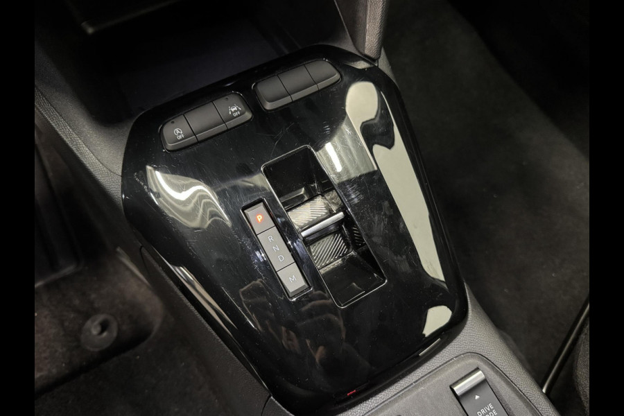 Opel Corsa 1.2 Turbo Hybrid GS Navigatie Apple Carplay/Android Auto Camera Parkeersensoren Cruise Control Dodehoek assistent Airco Lichtmetalen velgen Virtual Cockpit Getinte ramen