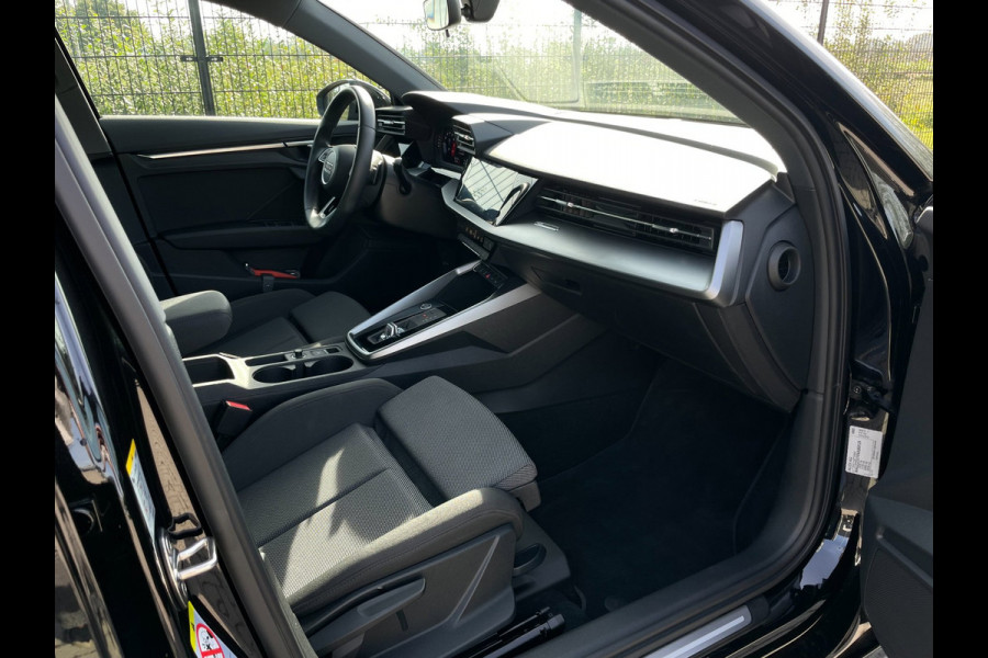 Audi A3 Sportback 30 TFSI Advanced edition | Camera | PDC | Carplay | Navi | Cruise Control |
