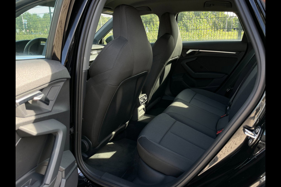 Audi A3 Sportback 30 TFSI Advanced edition | Camera | PDC | Carplay | Navi | Cruise Control |