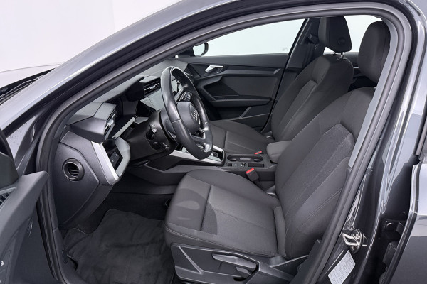 Audi A3 Sportback 40 TFSI e Edition (TREKHAAK, STOELVERWARMING, CAMERA, DIGITALE COCKPIT)