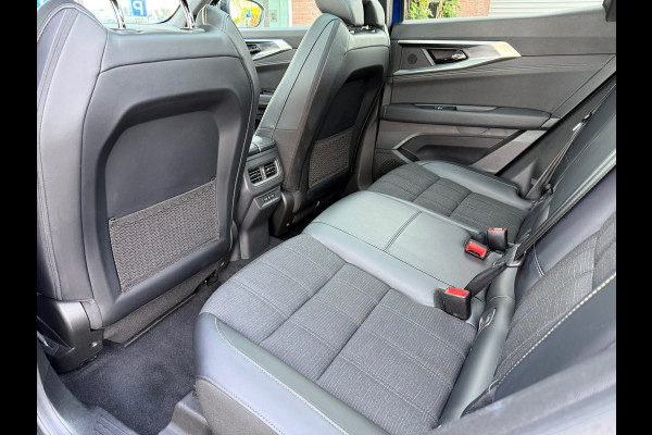 Renault Austral 1.2 E-Tech full hybrid 200 iconic - Automaat - Glasdak - Winterpakket - Navi - 360 Camera