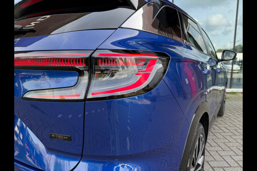 Renault Austral 1.2 E-Tech full hybrid 200 iconic - Automaat - Glasdak - Winterpakket - Navi - 360 Camera