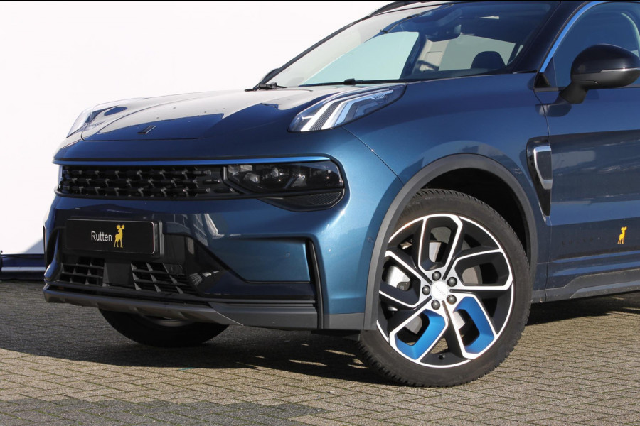 Lynk & Co 01 /360 Camera/ Adaptieve cruise control/ Elektrische stoelen/ BLIS/ Stoelverwarming/ Elektrische achterklep/ Climate control/ Parkeersensoren met camera/ Regensensor/ Keyless entry
