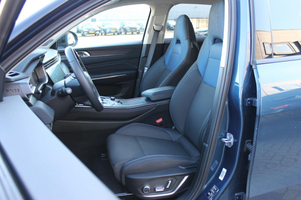 Lynk & Co 01 /360 Camera/ Adaptieve cruise control/ Elektrische stoelen/ BLIS/ Stoelverwarming/ Elektrische achterklep/ Climate control/ Parkeersensoren met camera/ Regensensor/ Keyless entry