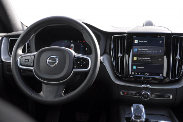 Volvo XC60 T6 350pk Automaat Plug-in AWD Ultra Black Edition Luchtvering/ Bowers & Wilkins/ Leder dashboard/ Adaptive cruise control/ Google infotainment/ 360Camera/ Keyless entry/