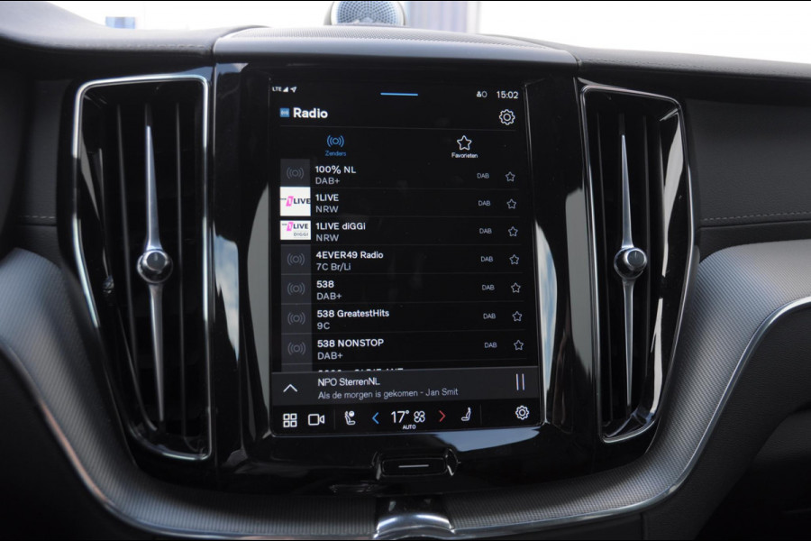 Volvo XC60 T6 350pk Automaat Plug-in AWD Ultra Black Edition Luchtvering/ Bowers & Wilkins/ Leder dashboard/ Adaptive cruise control/ Google infotainment/ 360Camera/ Keyless entry/