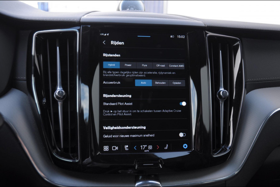Volvo XC60 T6 350pk Automaat Plug-in AWD Ultra Black Edition Luchtvering/ Bowers & Wilkins/ Leder dashboard/ Adaptive cruise control/ Google infotainment/ 360Camera/ Keyless entry/