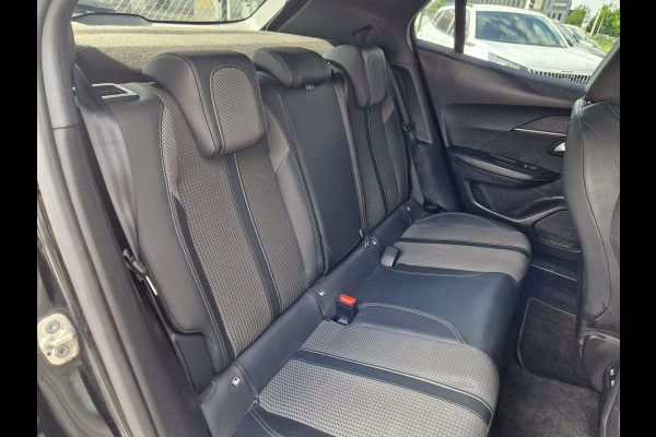 Peugeot 2008 1.5 BlueHDi Aut. Gt-Line Pano/Full!