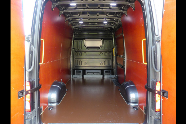 MAN TGE 50 2.0 180PK L3H3 LED/Trekgewicht 3000KG Navigatie/PDC