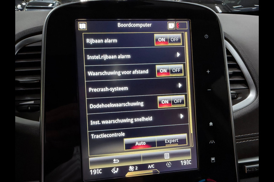 Renault Espace 1.8 TCe Initiale Paris 7p. PANO/MASSAGE-ST/LEDER/NAVI/CAM/DVD/H-UP///