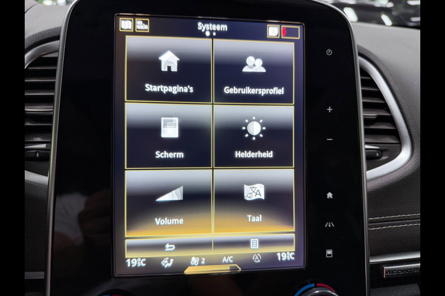 Renault Espace 1.8 TCe Initiale Paris 7p. PANO/MASSAGE-ST/LEDER/NAVI/CAM/DVD/H-UP///