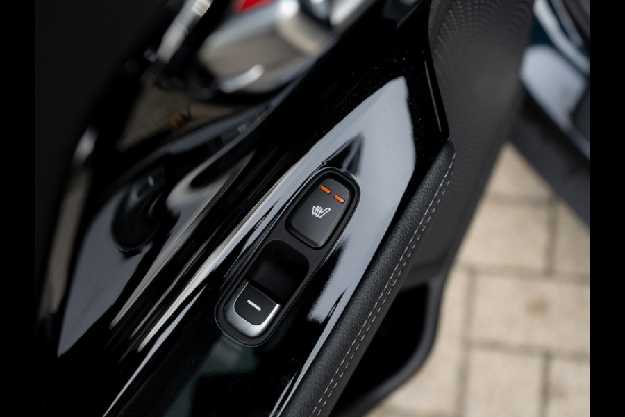 Kia Niro 1.6 GDi Hybrid ExecutiveLine Dealeronderhouden | Trekhaak | Stoelverwarming + koeling| JBL| LED | Elektrische stoel + geheugen