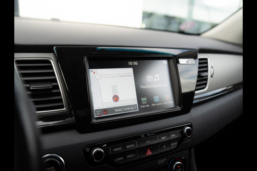 Kia Niro 1.6 GDi Hybrid ExecutiveLine Dealeronderhouden | Trekhaak | Stoelverwarming + koeling| JBL| LED | Elektrische stoel + geheugen