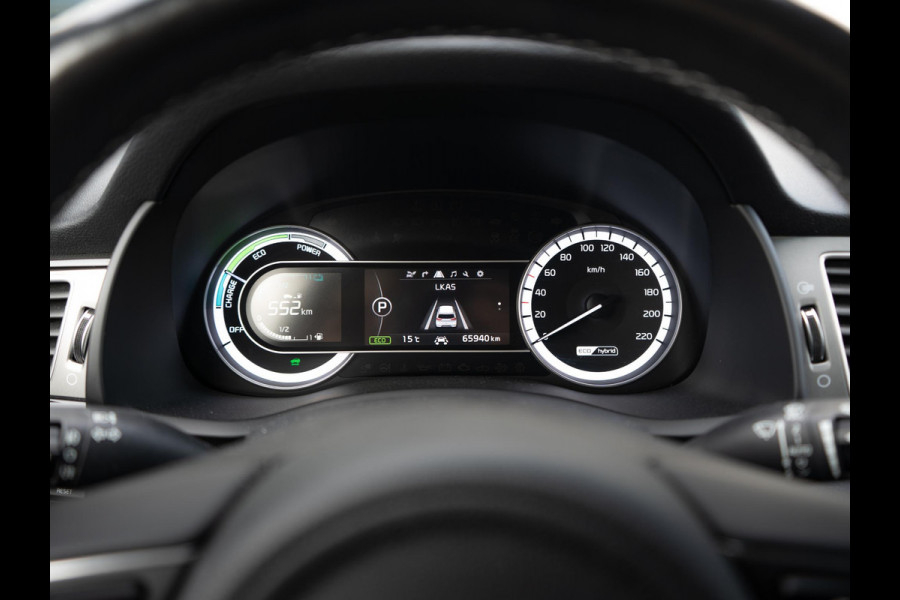 Kia Niro 1.6 GDi Hybrid ExecutiveLine Dealeronderhouden | Trekhaak | Stoelverwarming + koeling| JBL| LED | Elektrische stoel + geheugen