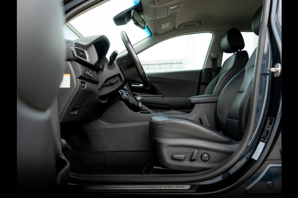 Kia Niro 1.6 GDi Hybrid ExecutiveLine Dealeronderhouden | Trekhaak | Stoelverwarming + koeling| JBL| LED | Elektrische stoel + geheugen