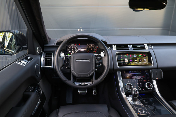 Land Rover Range Rover Sport P575 SVR | UNIEK! | SVO RACING GREEN | 24'' VOSSEN | 4X STOELVERKOELING | DEALER ONDH | HUD | ELEK TREKHAAK |