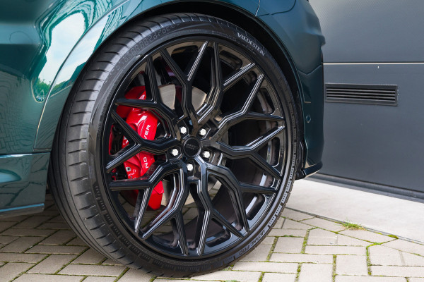 Land Rover Range Rover Sport P575 SVR | UNIEK! | SVO RACING GREEN | 24'' VOSSEN | 4X STOELVERKOELING | DEALER ONDH | HUD | ELEK TREKHAAK |