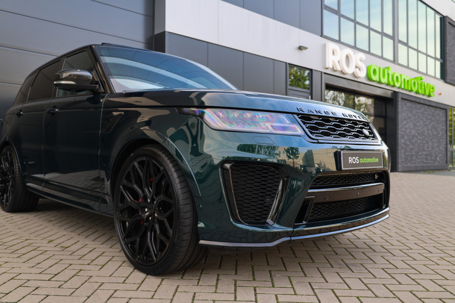 Land Rover Range Rover Sport P575 SVR | UNIEK! | SVO RACING GREEN | 24'' VOSSEN | 4X STOELVERKOELING | DEALER ONDH | HUD | ELEK TREKHAAK |