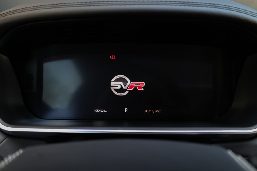 Land Rover Range Rover Sport P575 SVR | UNIEK! | SVO RACING GREEN | 24'' VOSSEN | 4X STOELVERKOELING | DEALER ONDH | HUD | ELEK TREKHAAK |