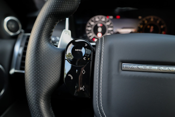 Land Rover Range Rover Sport P575 SVR | UNIEK! | SVO RACING GREEN | 24'' VOSSEN | 4X STOELVERKOELING | DEALER ONDH | HUD | ELEK TREKHAAK |