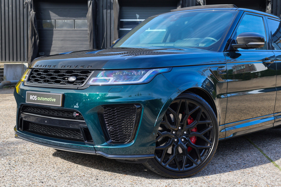 Land Rover Range Rover Sport P575 SVR | UNIEK! | SVO RACING GREEN | 24'' VOSSEN | 4X STOELVERKOELING | DEALER ONDH | HUD | ELEK TREKHAAK |